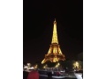 Pohad na rozsvieten Eiffelovu veu