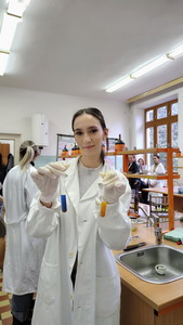 Ch�mia v�ade okolo n�s a&nbsp;�o na to v�ely?