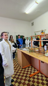 Ch�mia v�ade okolo n�s a&nbsp;�o na to v�ely?