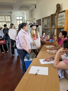 Bl�zniv� 1. apr�l na Gymn�ziu Janka Kr�a!