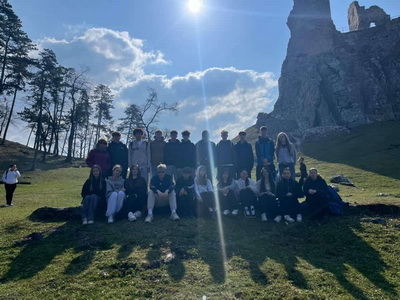 Prv�ci a&nbsp;druh�ci na ��elovom cvi�en�