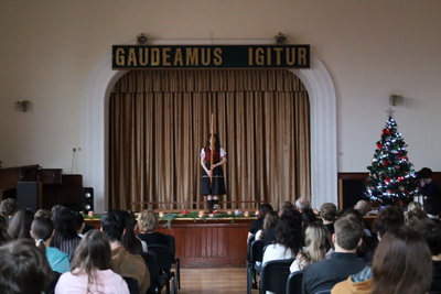 Viano�n� akad�mia Gymn�zia Janka Kr�a