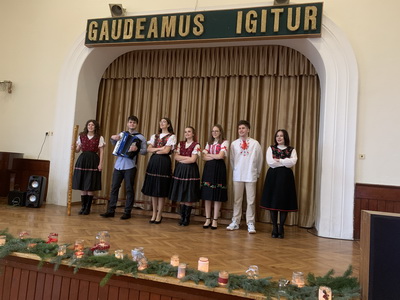 Viano�n� akad�mia Gymn�zia Janka Kr�a