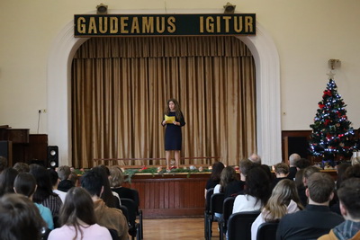 Viano�n� akad�mia Gymn�zia Janka Kr�a