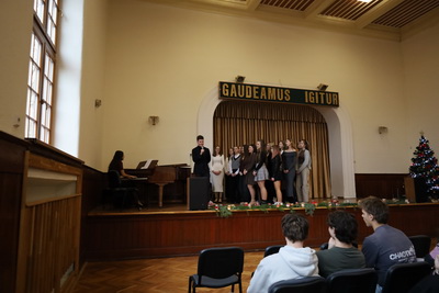 Viano�n� akad�mia Gymn�zia Janka Kr�a