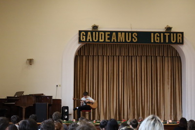 Viano�n� akad�mia Gymn�zia Janka Kr�a