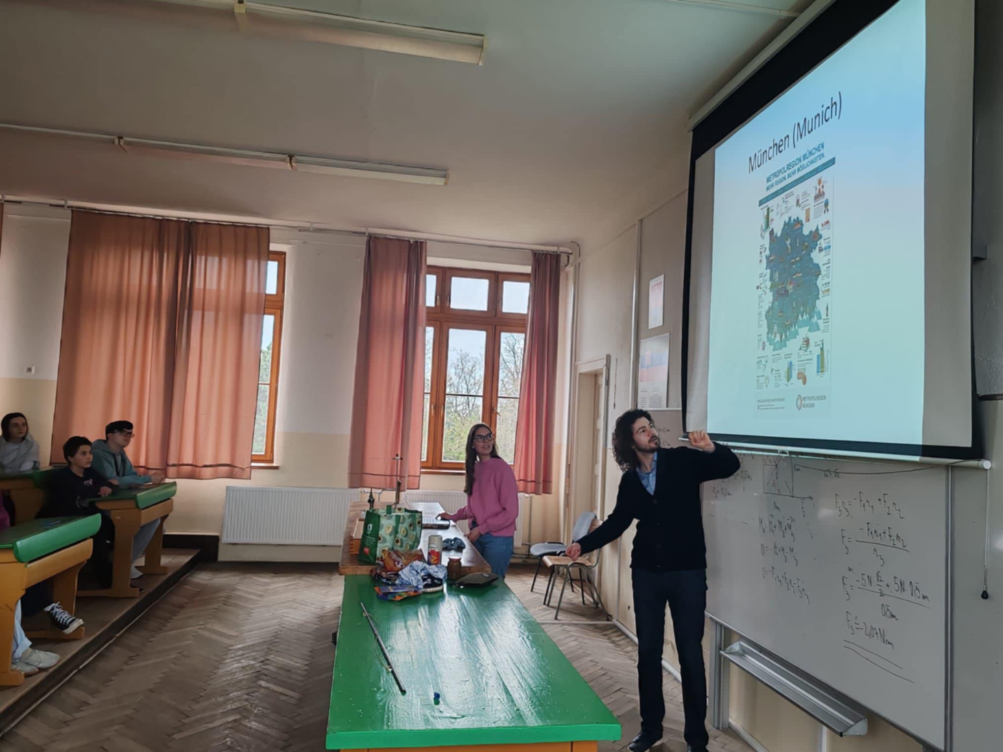 Vyu�ovanie na Gymn�ziu Janka Kr�a obohatili �tudenti z&nbsp;Mn�chova